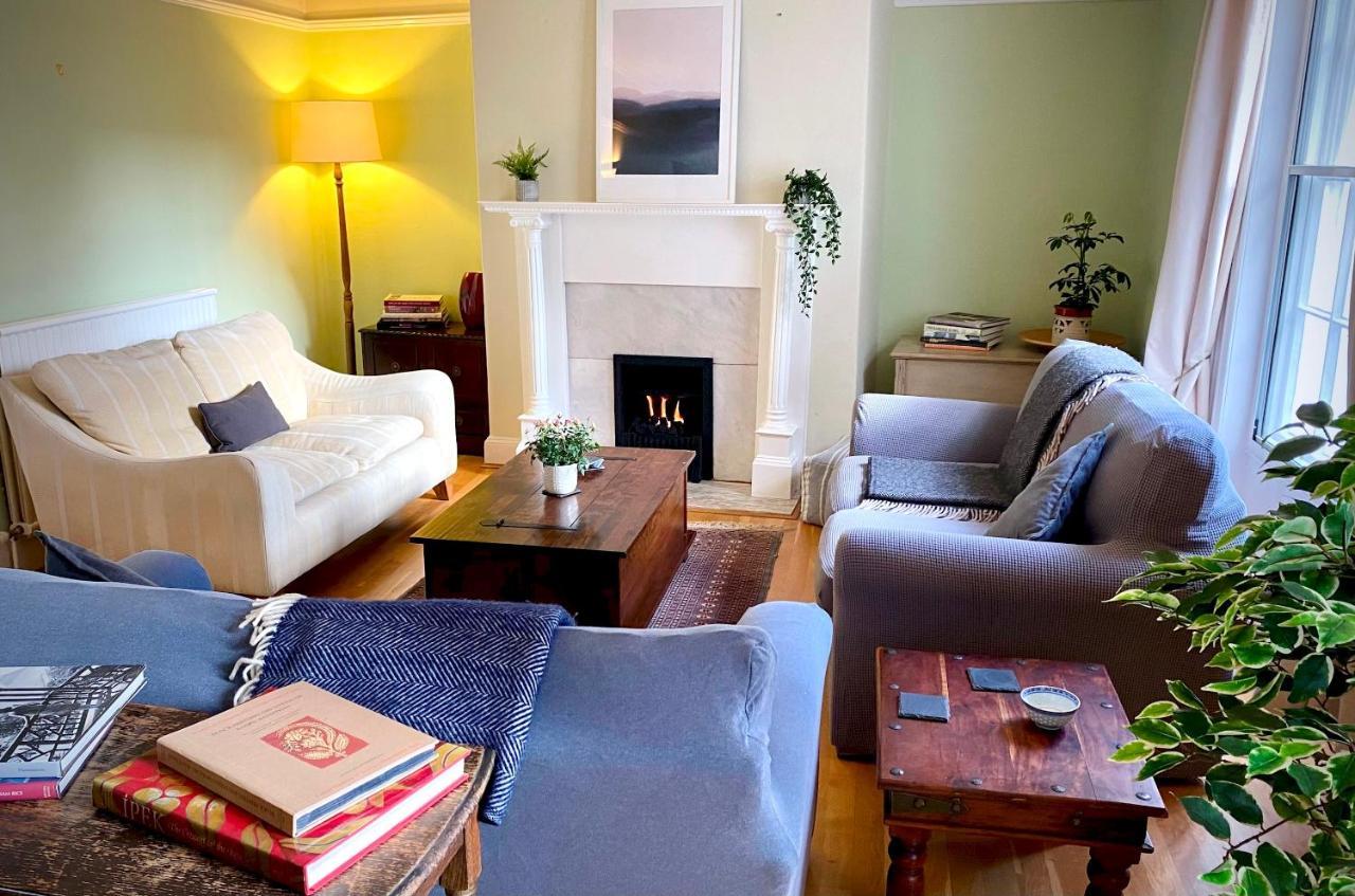 Pass The Keys Superbly Located Handsome Georgian Townhouse シュルーズベリー エクステリア 写真